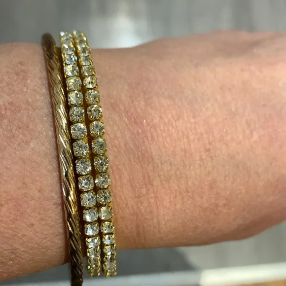 Three bangle bracelets - Picture 4 of 6